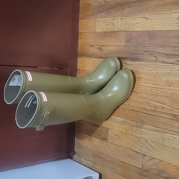 Hunter Boots - Picture 5 of 11